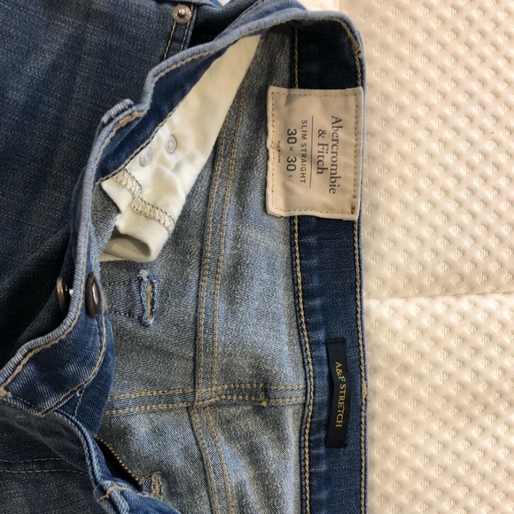 Men’s Abercrombie Jeans - Picture 2 of 3